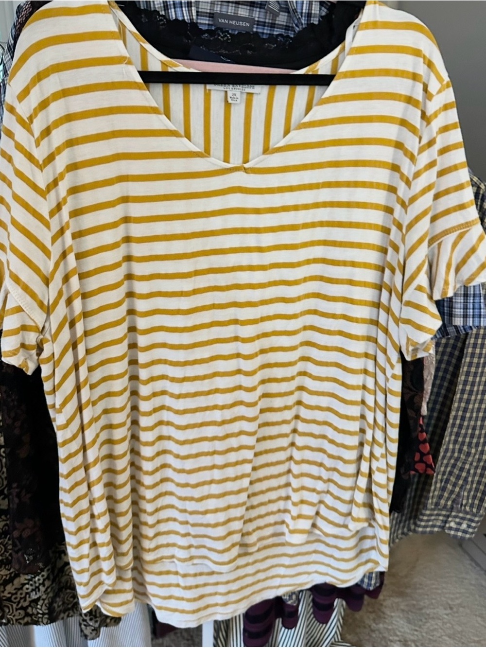 Green Envelope sz 2x gold & white striped shirt top